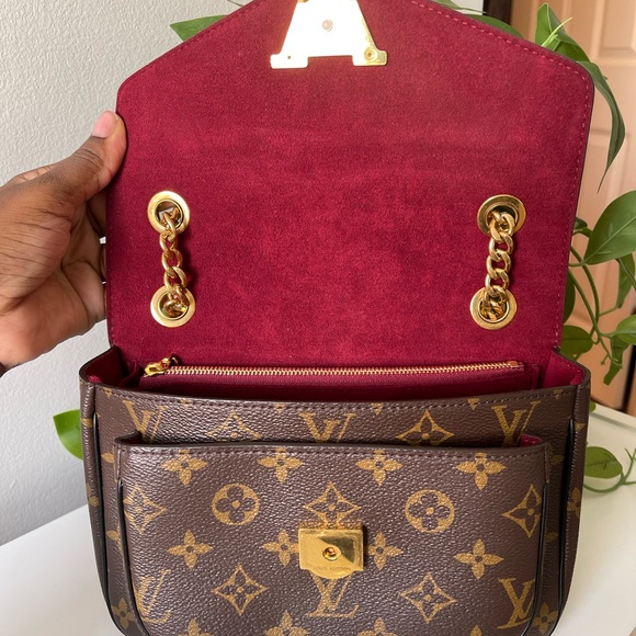Louis Vuitton Monogram Passy - Picture 6 of 16